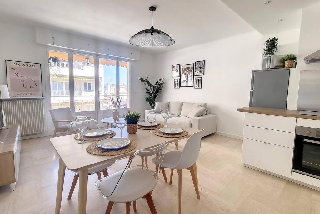 3P Central Refait A Neuf - Parking L430Cm X W275Cm Antibes Bagian luar foto