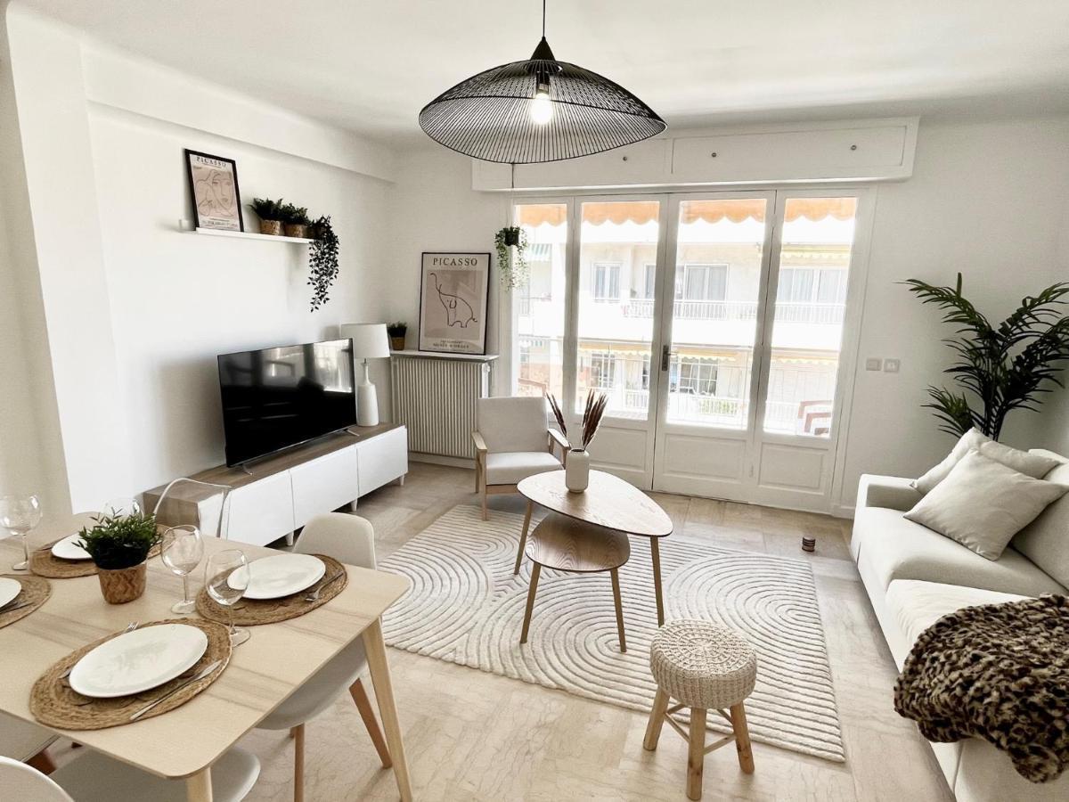 3P Central Refait A Neuf - Parking L430Cm X W275Cm Antibes Bagian luar foto